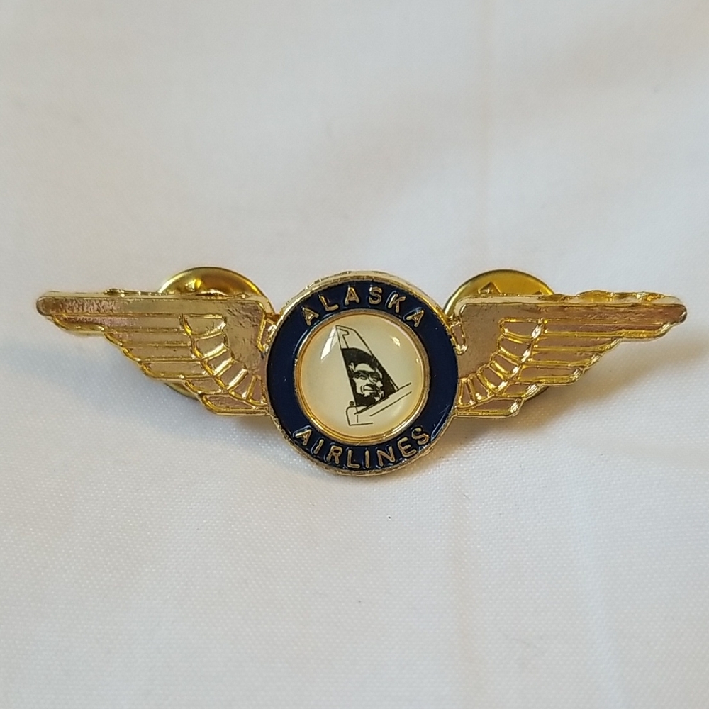 Alaska Airlines Gold Wings Pin